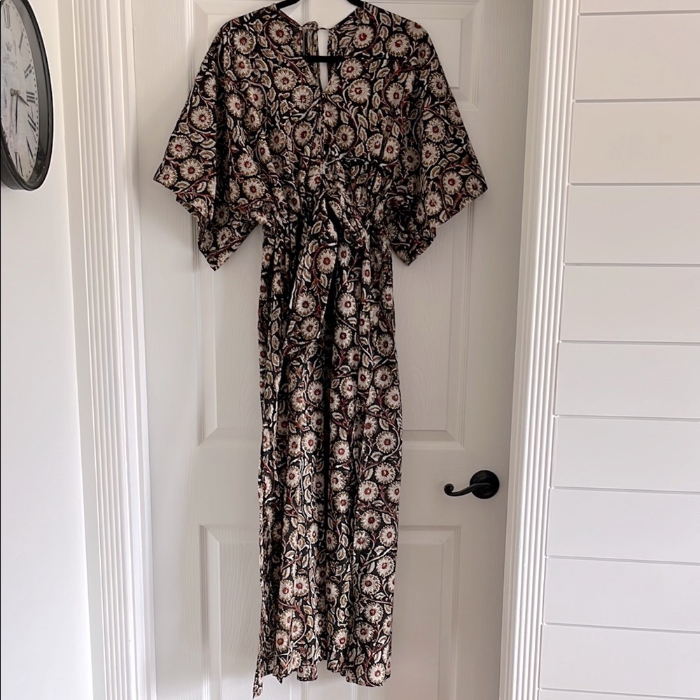Salsanightt Color Block Black and Cream Maxi Dress with Kimono Sleeves NEW